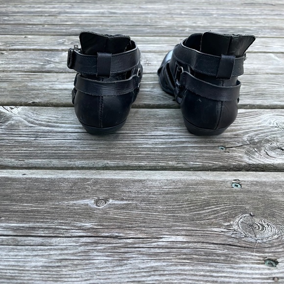 Women's Shoes: Black Leather Cutout Ankle Boots - Picture 7 of 11